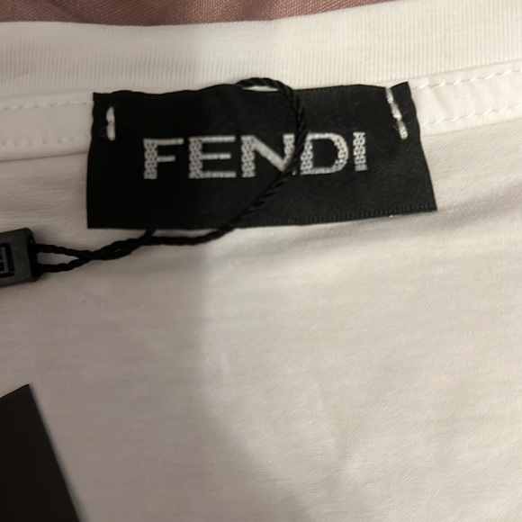 T Shirt - Picture 3 of 4